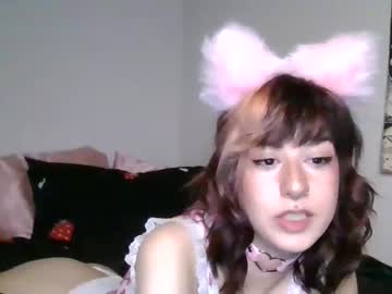 [20-11-23] strawbxrrygirl record blowjob video