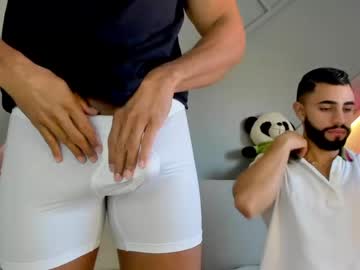 [27-12-23] jackson_and_emiliano blowjob show from Chaturbate.com