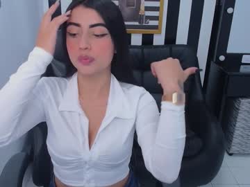[18-12-23] cloe_t show with toys from Chaturbate
