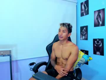 [22-07-23] james_honterxxx webcam show