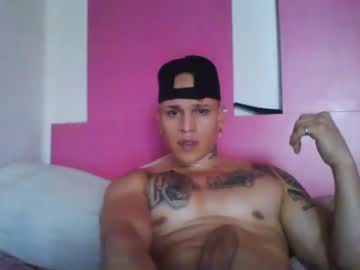 [25-08-22] keninbigcock90 record public show video from Chaturbate