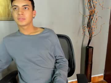 [03-04-24] keviin_miller_ show with cum from Chaturbate.com