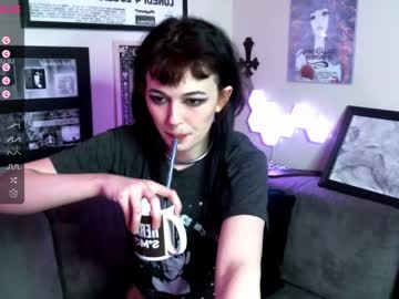 [04-12-22] hexxkitten666 record cam show