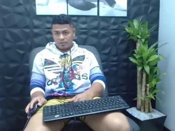 [31-10-23] martinez_boy record blowjob show from Chaturbate