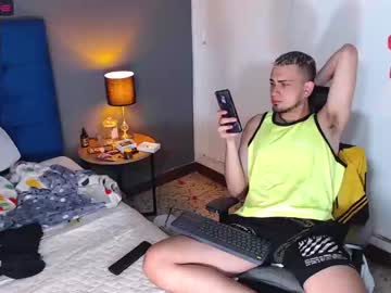 [14-06-22] santin0_ public show from Chaturbate.com