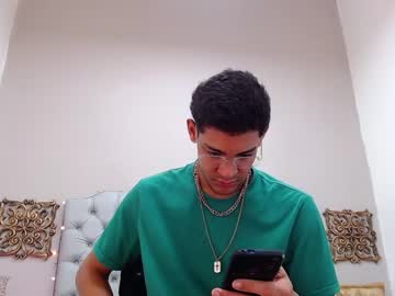[01-10-22] iam_thomass blowjob show from Chaturbate