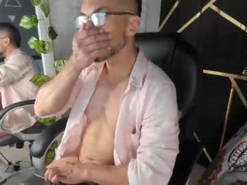 [19-03-24] gio_linares show with toys from Chaturbate.com