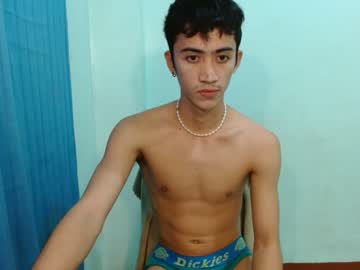 [12-12-23] macho_boyx chaturbate public webcam