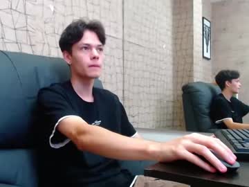 [10-12-22] mike_moraless video with dildo from Chaturbate.com