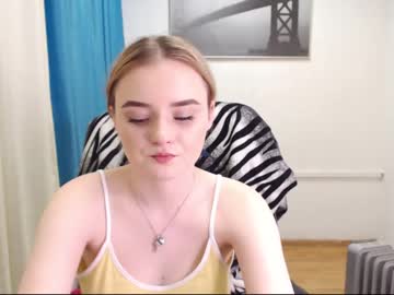 [05-01-22] daisy_charm_ record public webcam video from Chaturbate