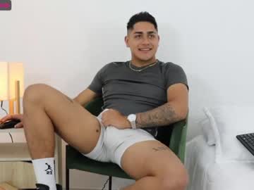 [22-06-23] aaron_vm chaturbate public show