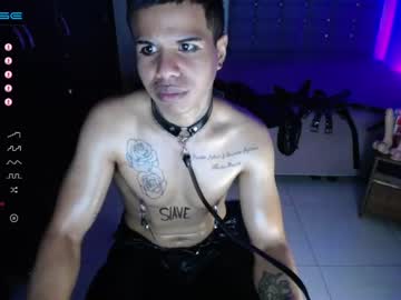 [08-03-22] andres__gentleman record public show from Chaturbate.com