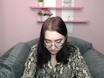 [24-11-23] sylviakissas webcam video from Chaturbate