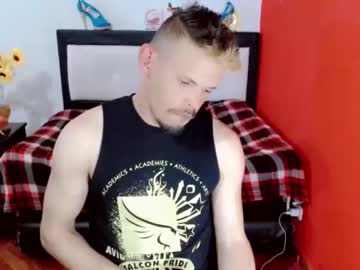 [13-06-22] bigk23cm public show from Chaturbate