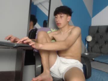 [02-02-23] tommy_hoty record show with toys from Chaturbate