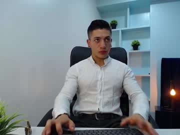 [13-10-23] aquiles_50 chaturbate show with cum