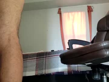 [01-01-23] tuchie22 public show from Chaturbate