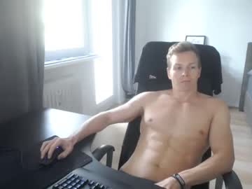 [22-06-23] freezwn chaturbate public show video