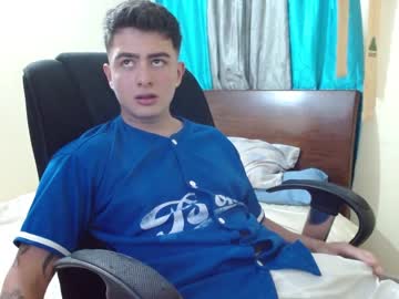[05-12-22] baby_santi2002 public show from Chaturbate
