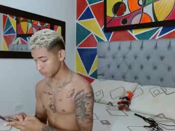 [30-11-22] boyhot_sw chaturbate show with toys