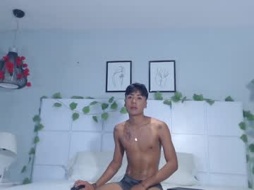 [13-04-23] mattbryant_ video with toys from Chaturbate