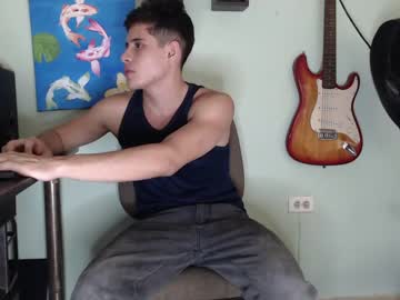 [25-07-22] walter_fly premium show video from Chaturbate.com