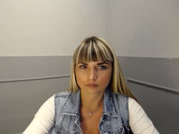 [27-07-23] veronicasweet1 public show from Chaturbate