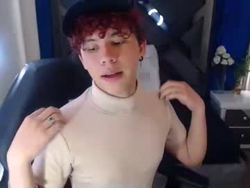 [13-03-23] justinkinn02 public show video from Chaturbate.com