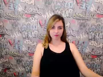 [27-07-22] kellinmoul public webcam from Chaturbate.com