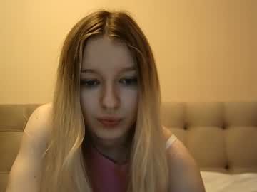 [21-04-24] kelly_mitch record premium show from Chaturbate.com