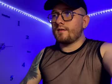 [18-12-23] kyle_holmes18 record show with cum