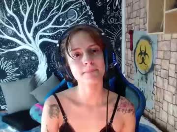 [19-12-22] pauli_correa_ public webcam from Chaturbate