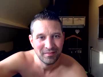 [31-10-22] jayvanbergen record public show from Chaturbate