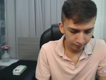 [12-04-23] grey_king19 private webcam from Chaturbate