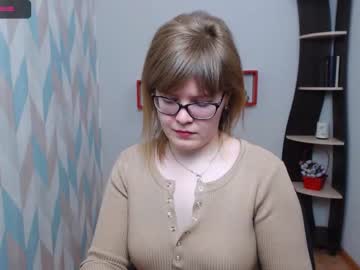[19-02-22] candise_christal_ private from Chaturbate