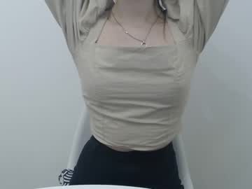 [15-06-22] carolinepirs webcam video from Chaturbate.com