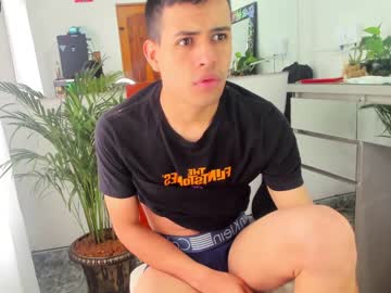 [10-03-23] jason240259 public webcam from Chaturbate.com