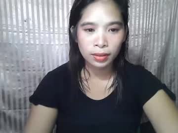 [11-01-24] pinaymomma18xx public show from Chaturbate