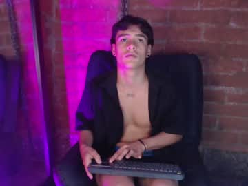 [05-04-24] benito_roomero show with toys from Chaturbate.com