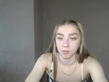 [15-03-22] sweet_little_girl_ public show video from Chaturbate