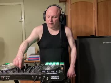 [05-04-23] djmixnaked webcam video