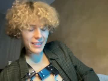 [19-04-22] troybree cam video from Chaturbate.com