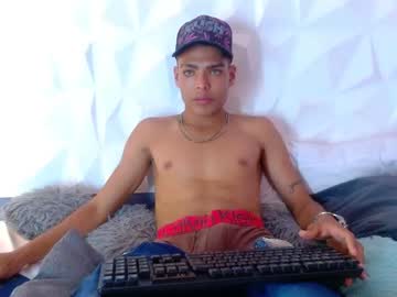 [08-03-24] dominick_smith_ webcam video from Chaturbate