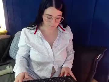 [14-10-22] _luciianaa_ record public show video from Chaturbate.com