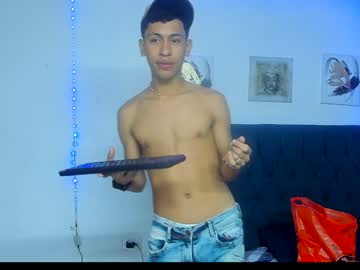 [14-11-24] jacob_wolf_xxx show with toys