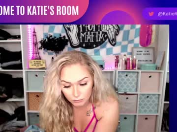 [01-11-22] themorethemerrierxoxo chaturbate webcam video