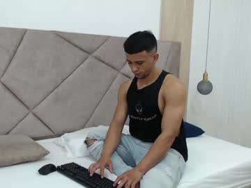 [22-02-24] david_lewiss show with cum from Chaturbate