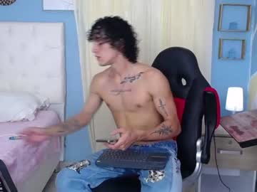 [02-09-22] curly_sam1 public show video from Chaturbate