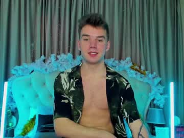 [16-12-23] justin_reed public show from Chaturbate