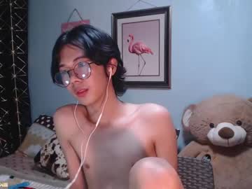 [18-04-23] innocent_twinkxx show with cum from Chaturbate.com